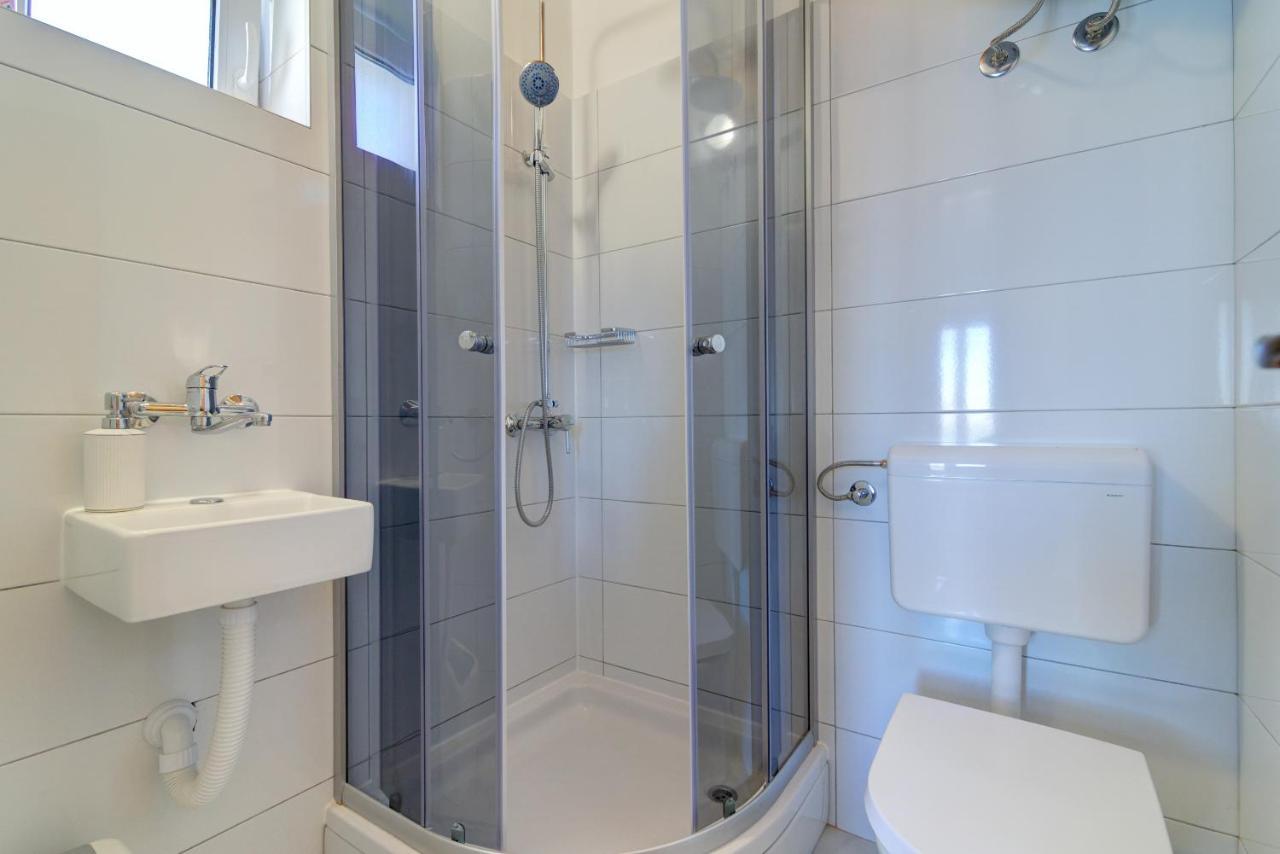 Apartments Maria Сень Екстер'єр фото