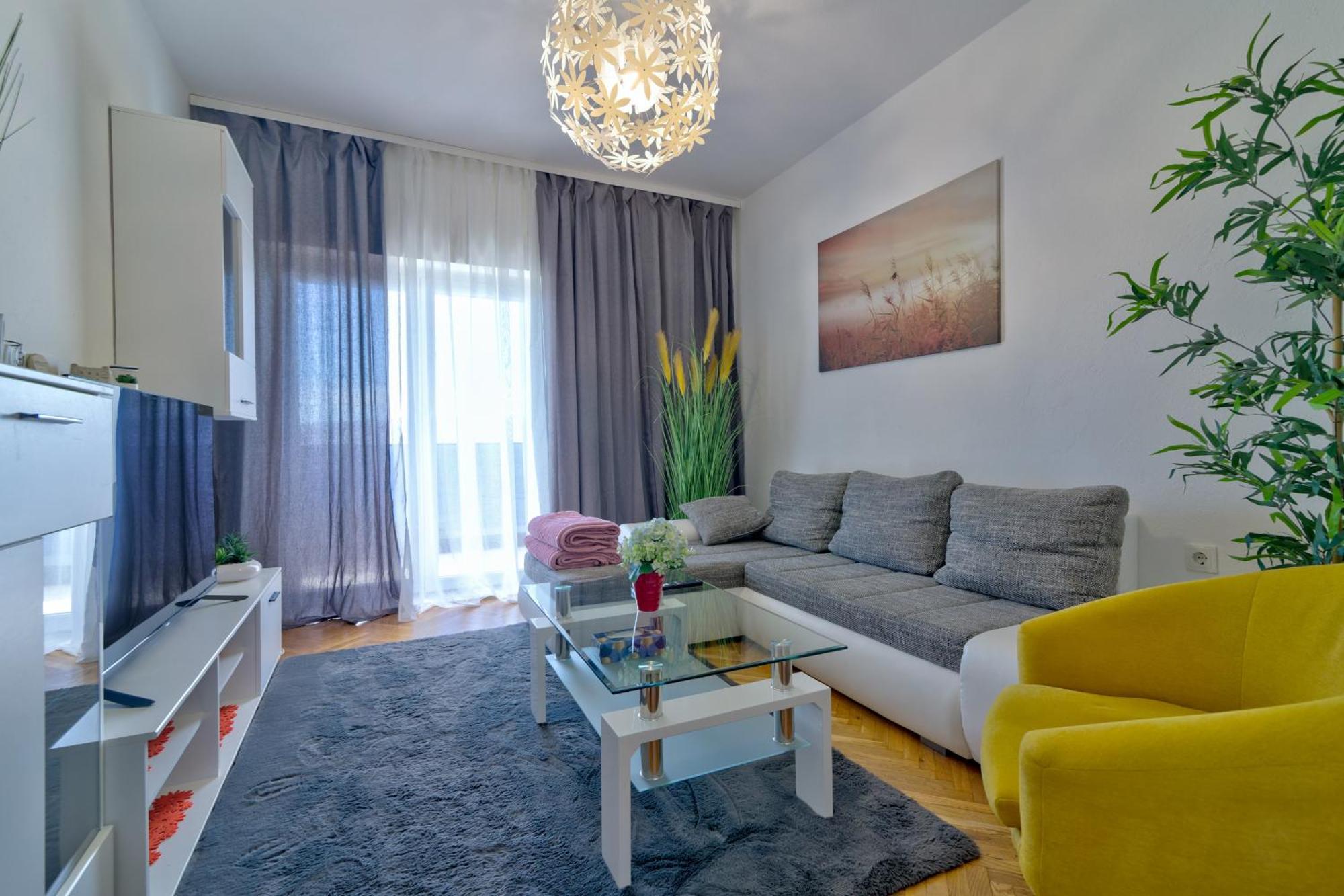 Apartments Maria Сень Екстер'єр фото